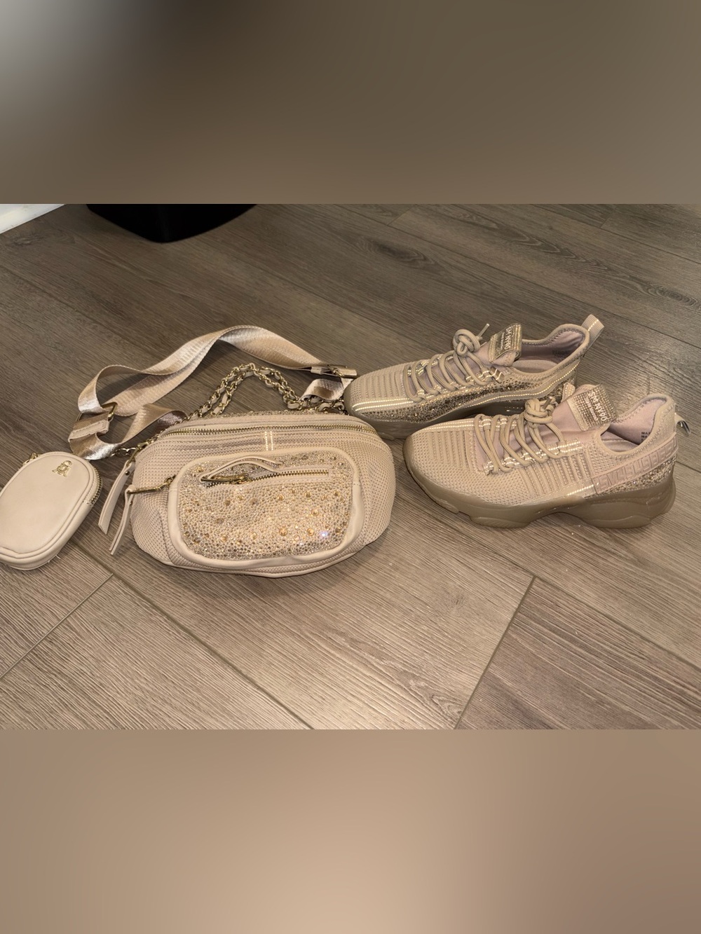Steve Madden set Neutral Beige Chunky Sneakers with Matching Crossbody Bag